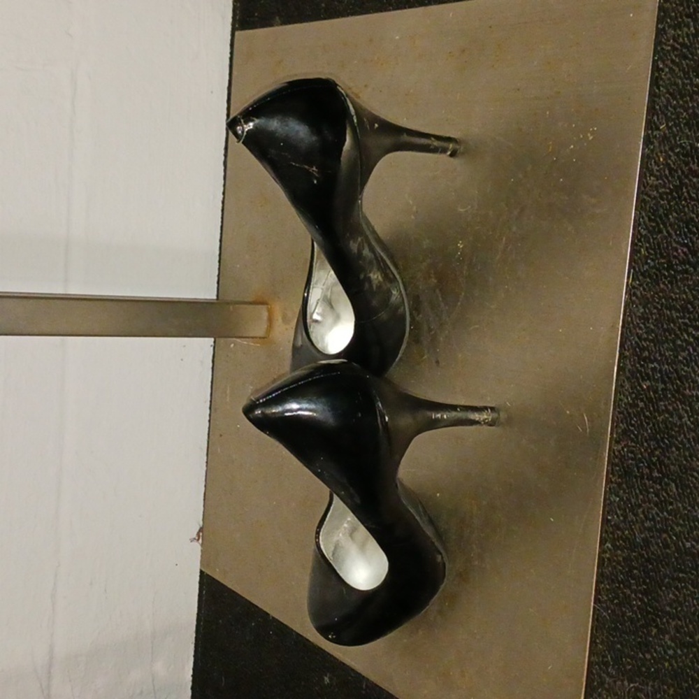 Black Jessica Simpson heels - Picture 4 of 6